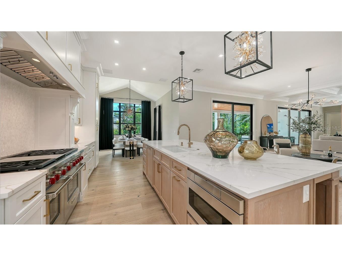 656 Tropical Circle Sarasota FL 34242 A4674326 image30