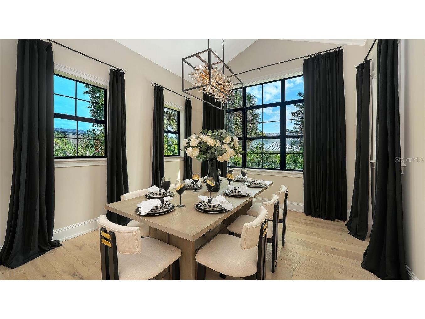 656 Tropical Circle Sarasota FL 34242 A4674326 image31