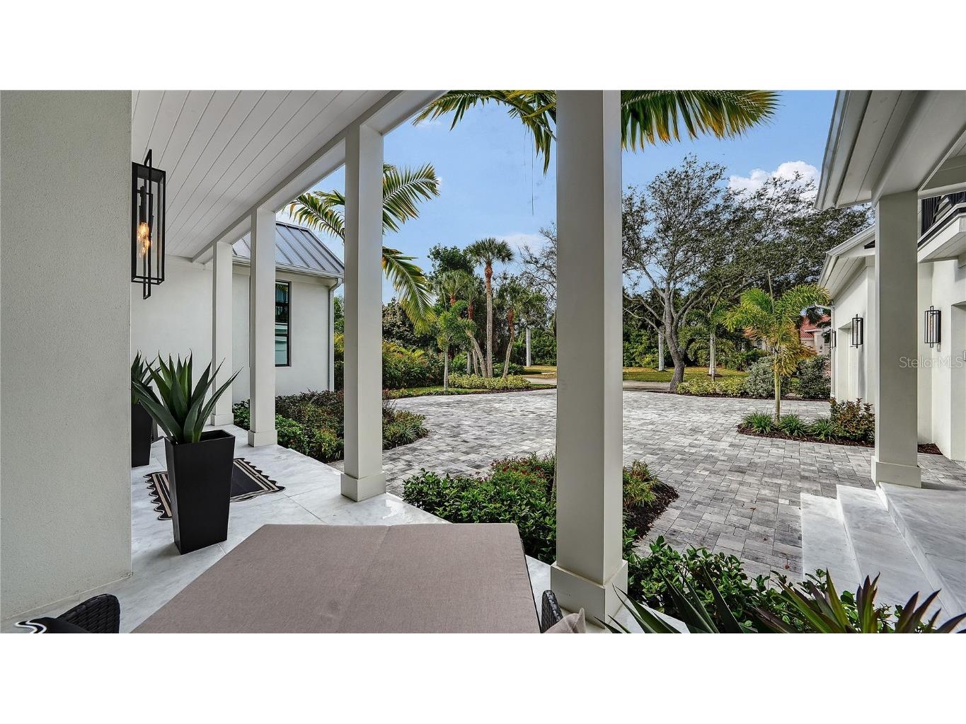 656 Tropical Circle Sarasota FL 34242 A4674326 image4