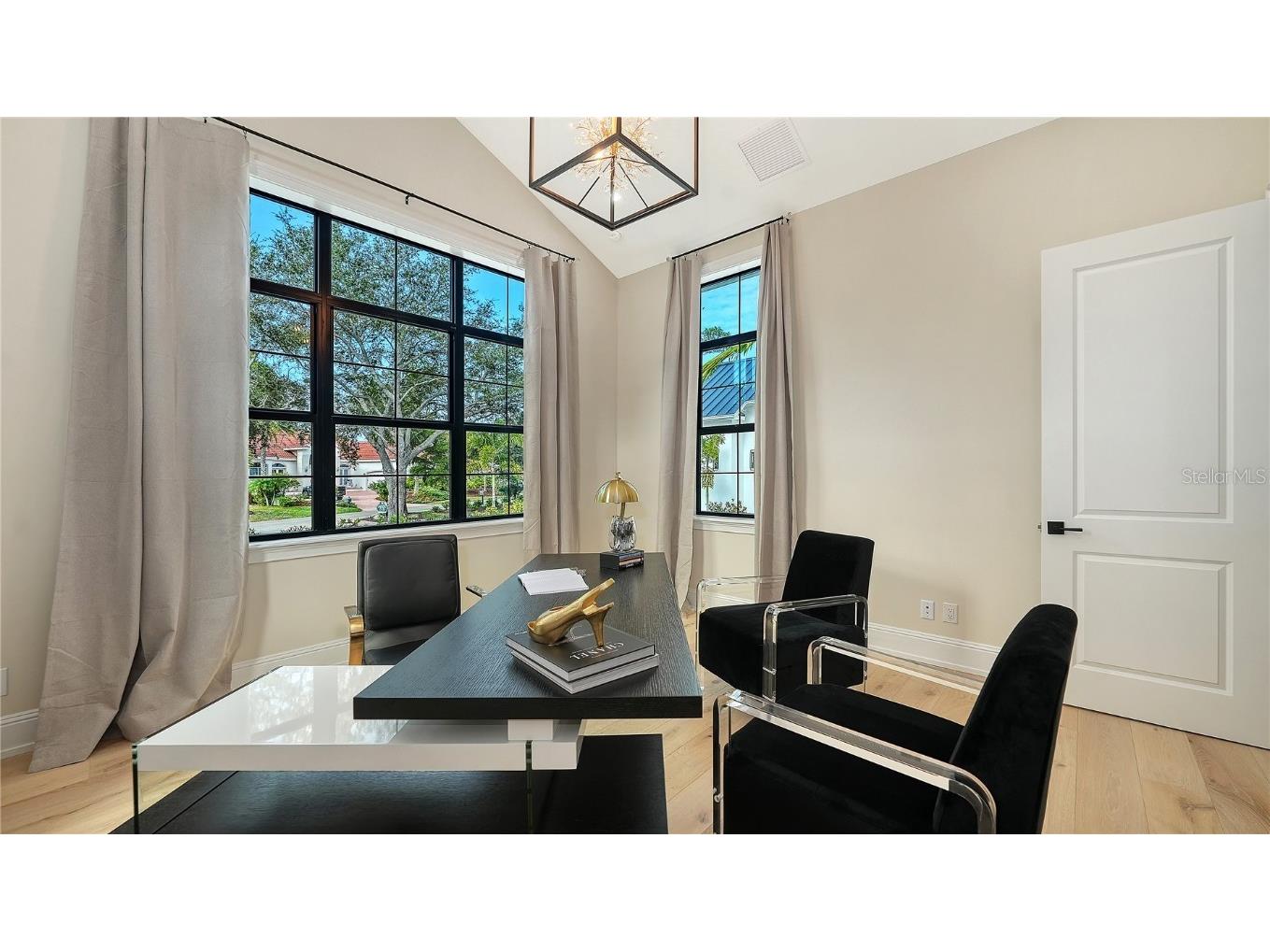 656 Tropical Circle Sarasota FL 34242 A4674326 image40