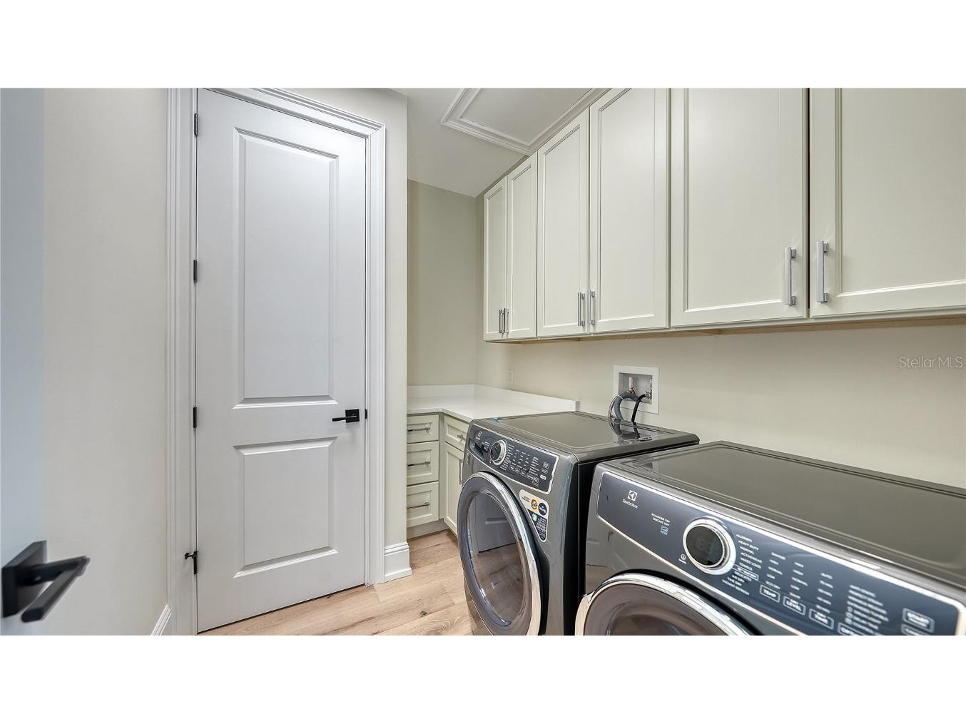 656 Tropical Circle Sarasota FL 34242 A4674326 image48