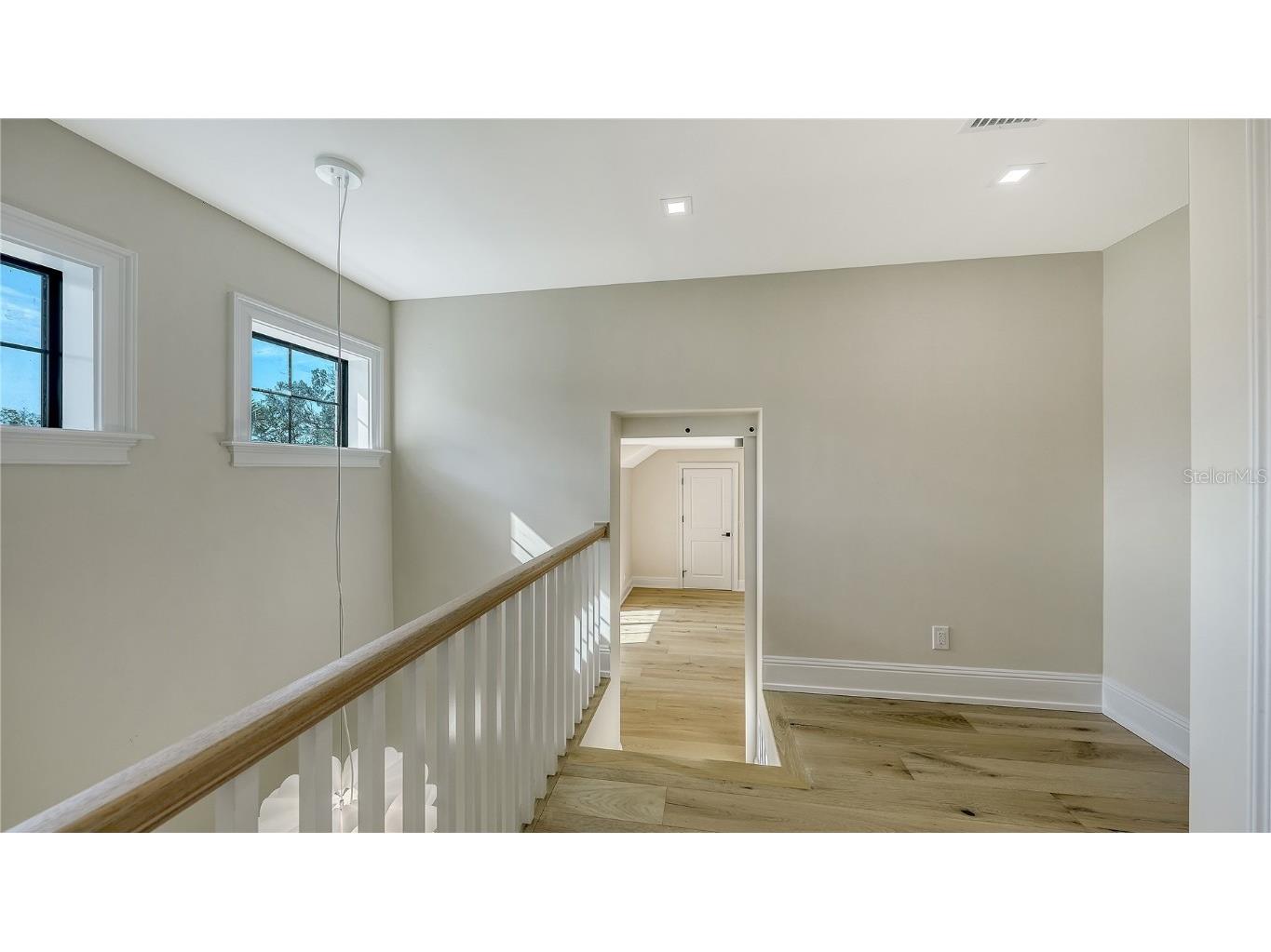 656 Tropical Circle Sarasota FL 34242 A4674326 image53