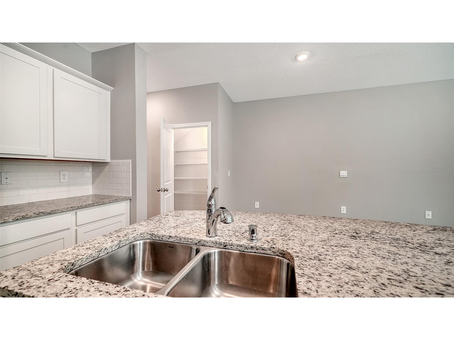 6560 Calypso Coral Lane Sarasota FL 34240 A4689595 image10