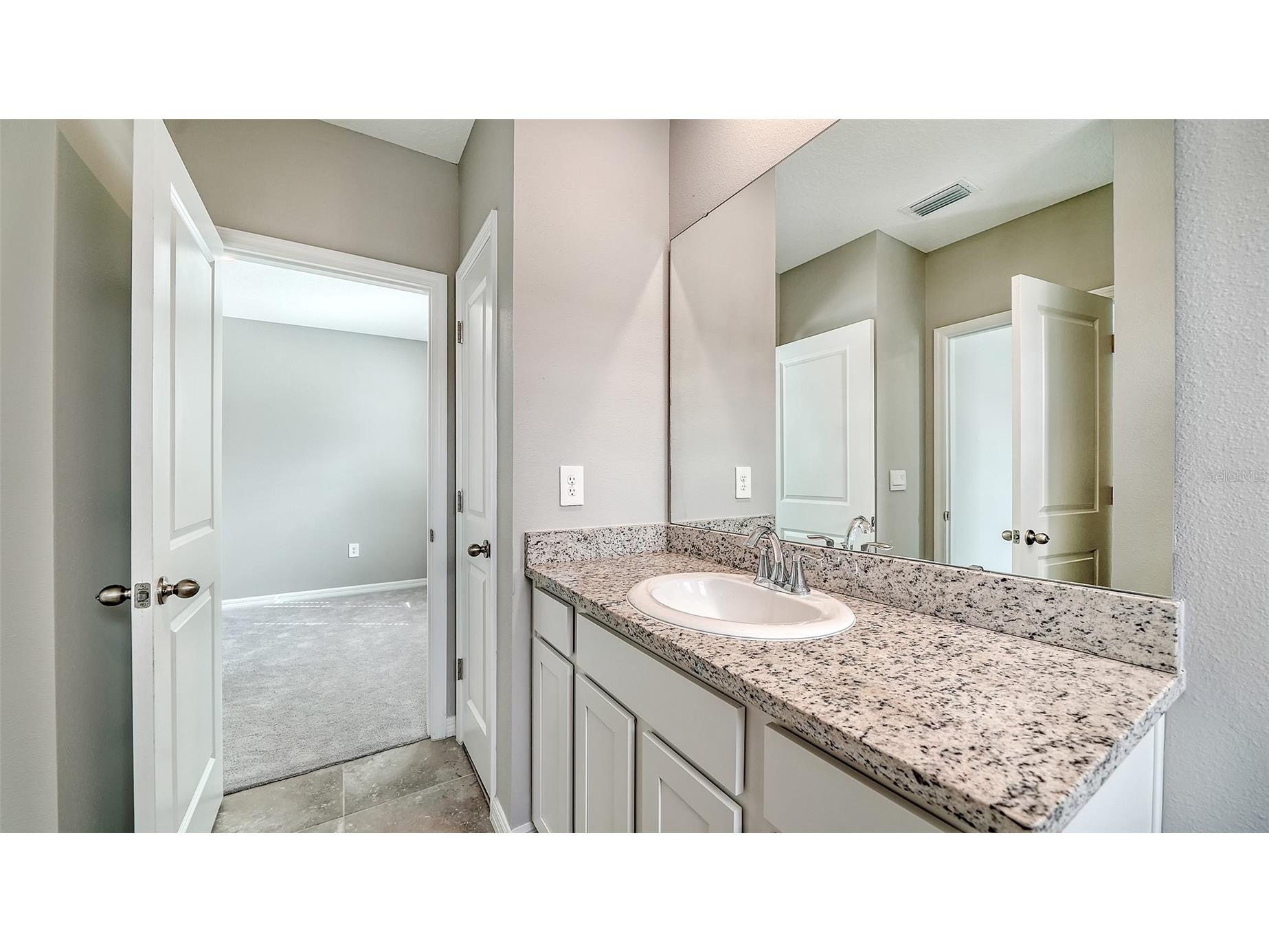 6560 Calypso Coral Lane Sarasota FL 34240 A4689595 image37