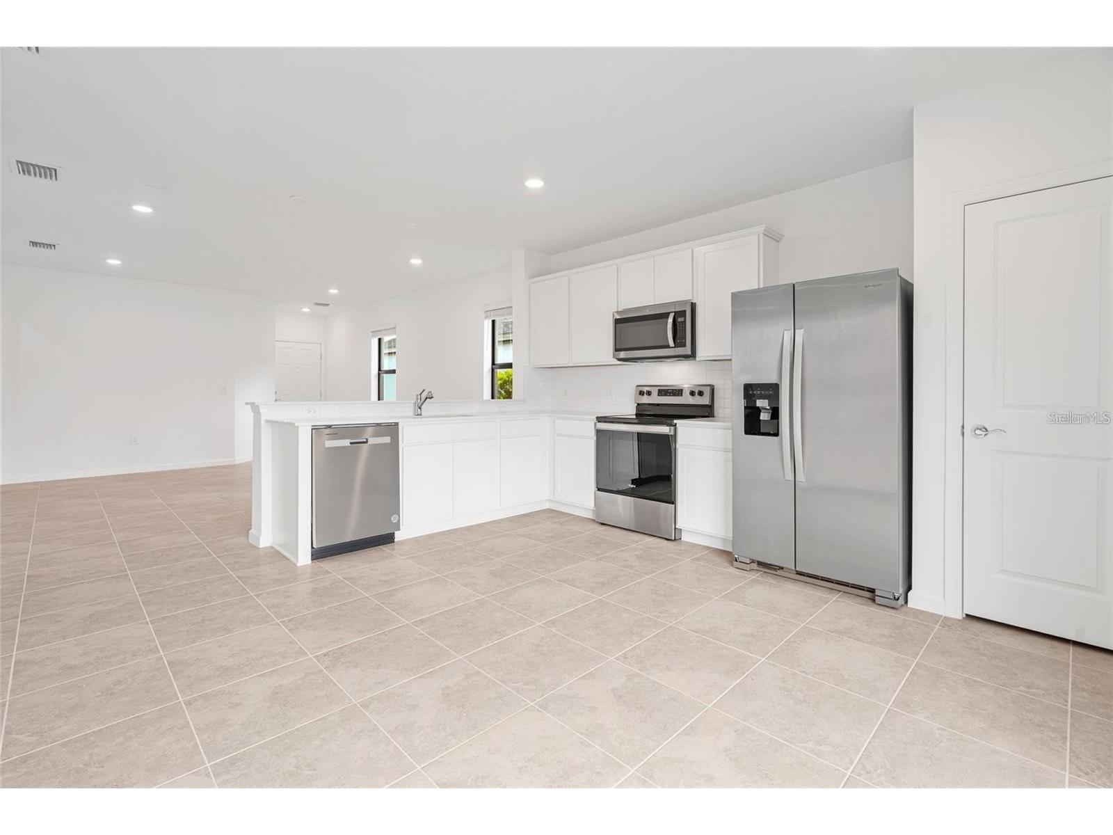 6560 Silverstar Drive Sarasota FL 34240 A4692805 image3