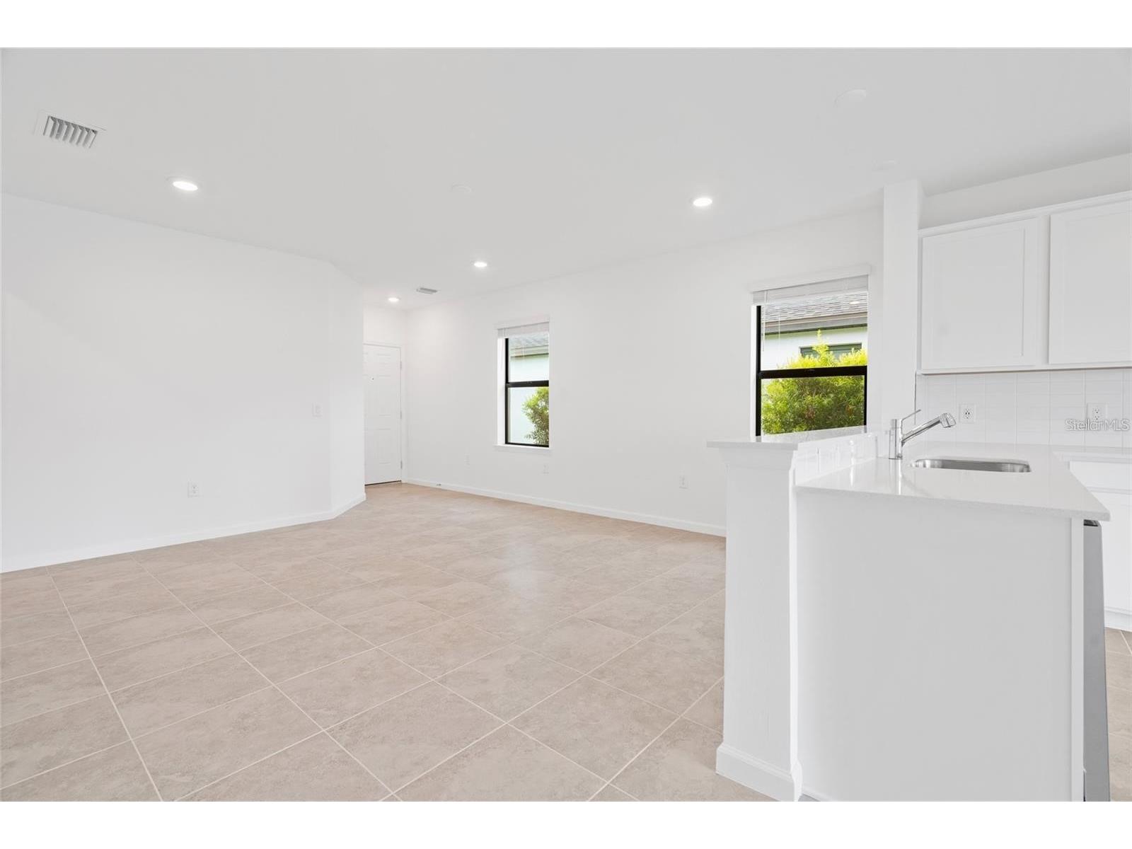 6560 Silverstar Drive Sarasota FL 34240 A4692805 image6