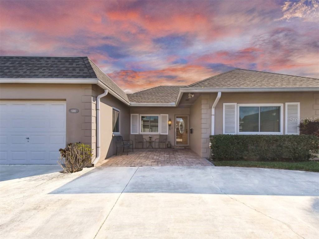 6561 Golden Horseshoe Drive Seminole FL 33777 U8188560 image1