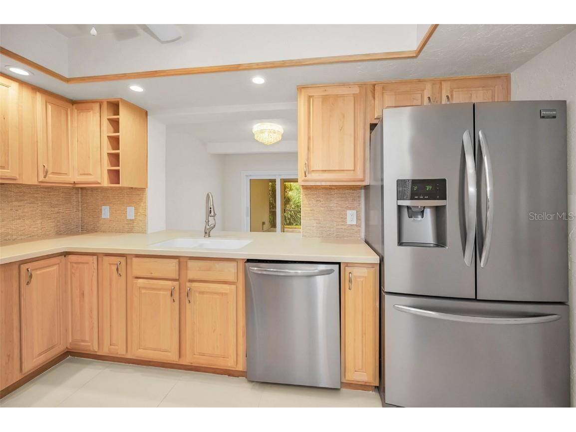 6561 Golden Horseshoe Drive Seminole FL 33777 TB8418598 image10