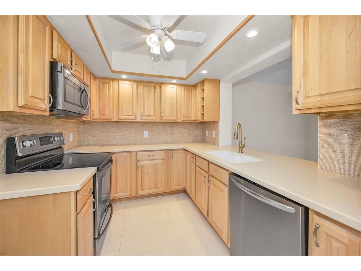 6561 Golden Horseshoe Drive Seminole FL 33777 TB8418598 image21