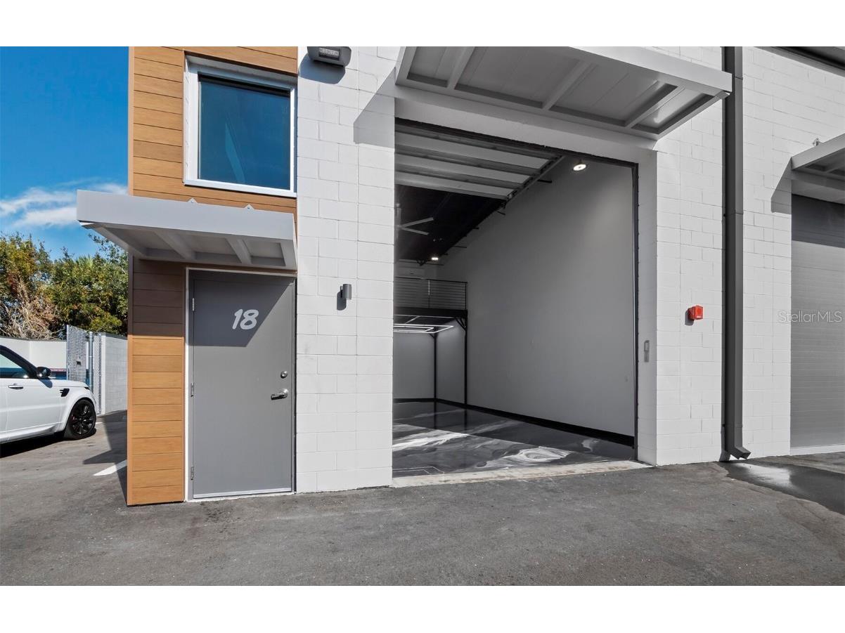 6562 Palmer Park Circle #18 Sarasota FL 34238 A4674481 image15