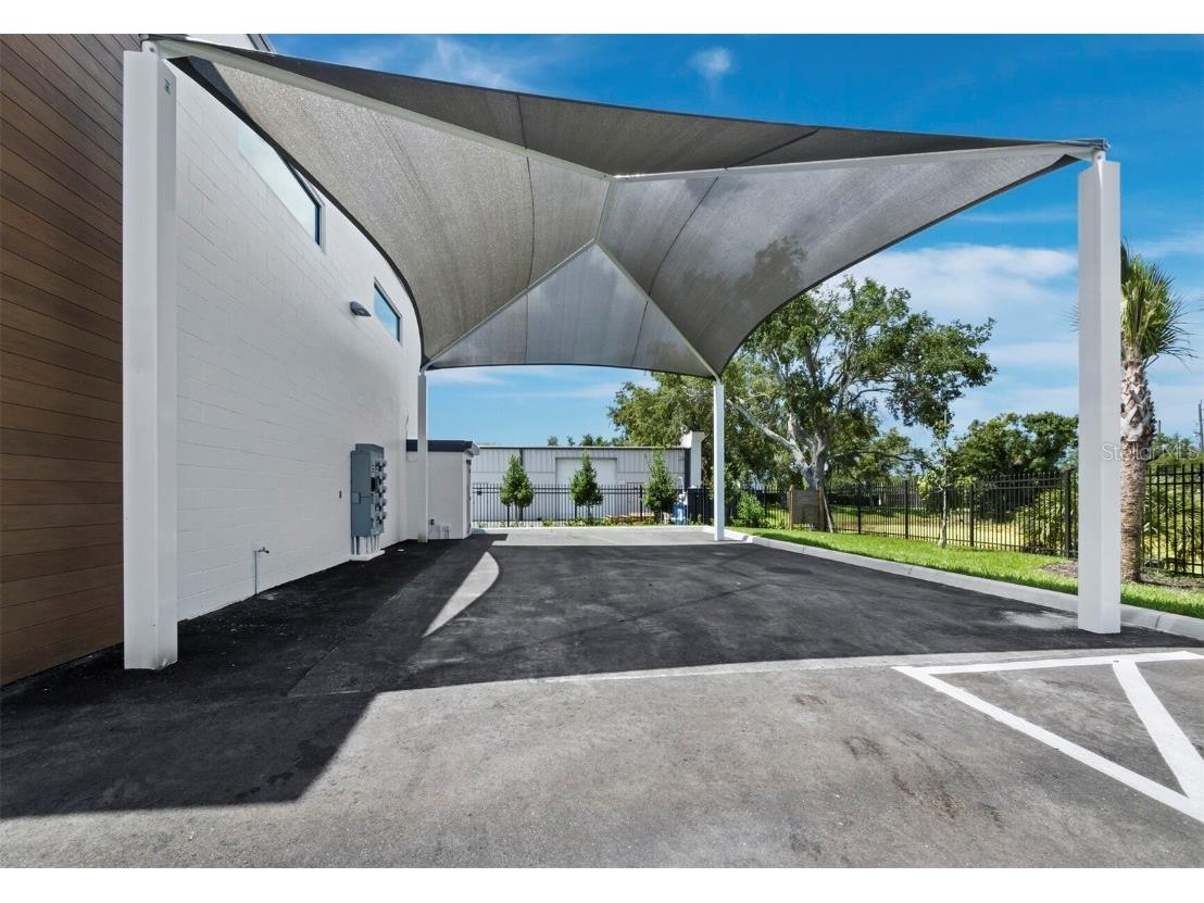 6562 Palmer Park Circle #18 Sarasota FL 34238 A4674481 image17