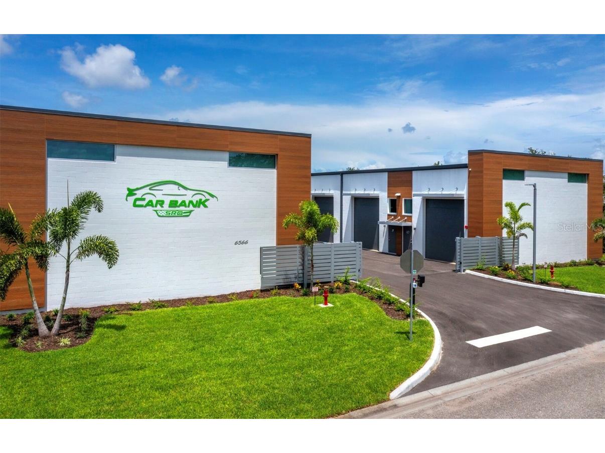 6562 Palmer Park Circle #18 Sarasota FL 34238 A4674481 image20