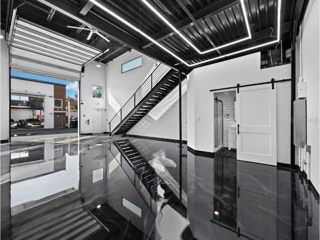 6562 Palmer Park Circle #18 Sarasota FL 34238 A4674481 image5