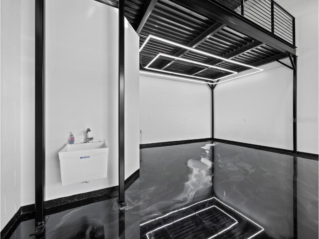 6562 Palmer Park Circle #18 Sarasota FL 34238 A4674481 image6