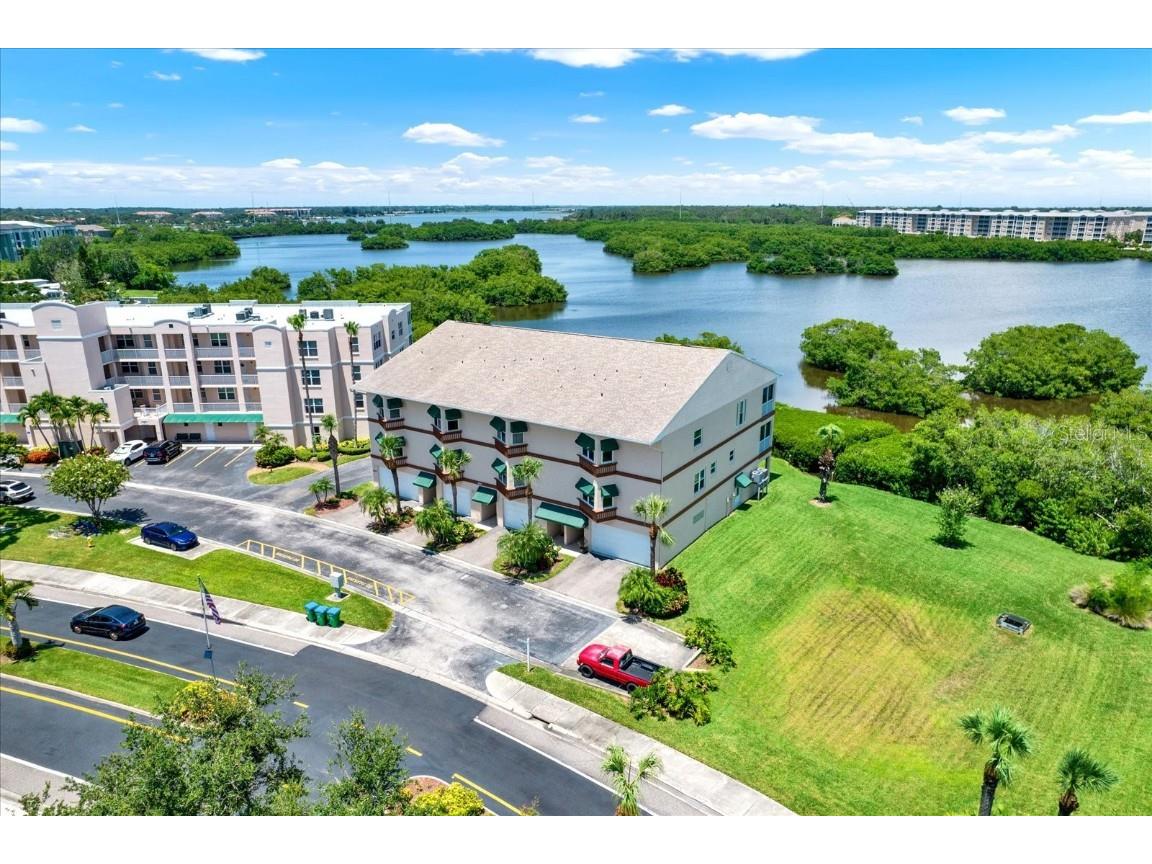 6565 99th Way N #21D Seminole FL 33708 - LONG BAYOU TB8409532 image1