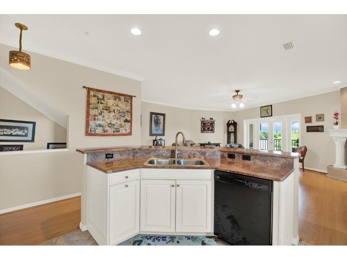 6565 99th Way N #21D Seminole FL 33708 - LONG BAYOU TB8409532 image19