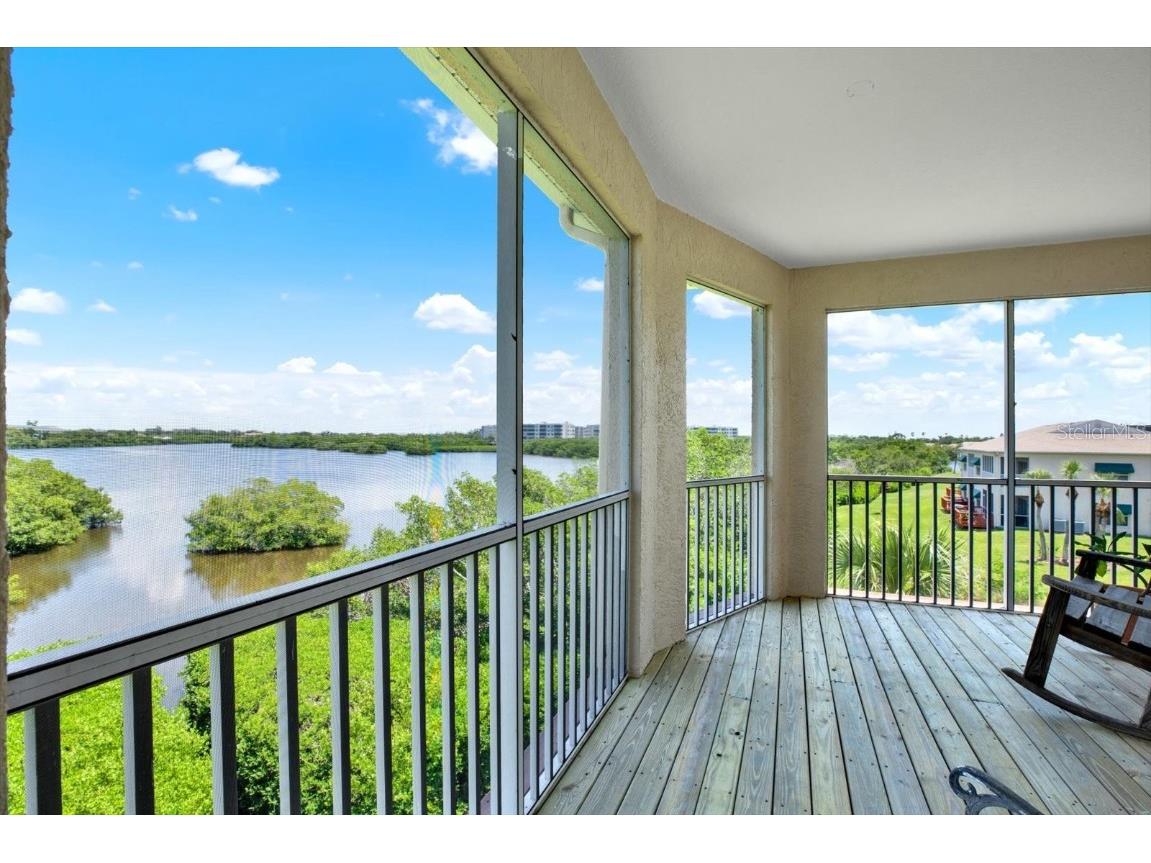 6565 99th Way N #21D Seminole FL 33708 - LONG BAYOU TB8409532 image2