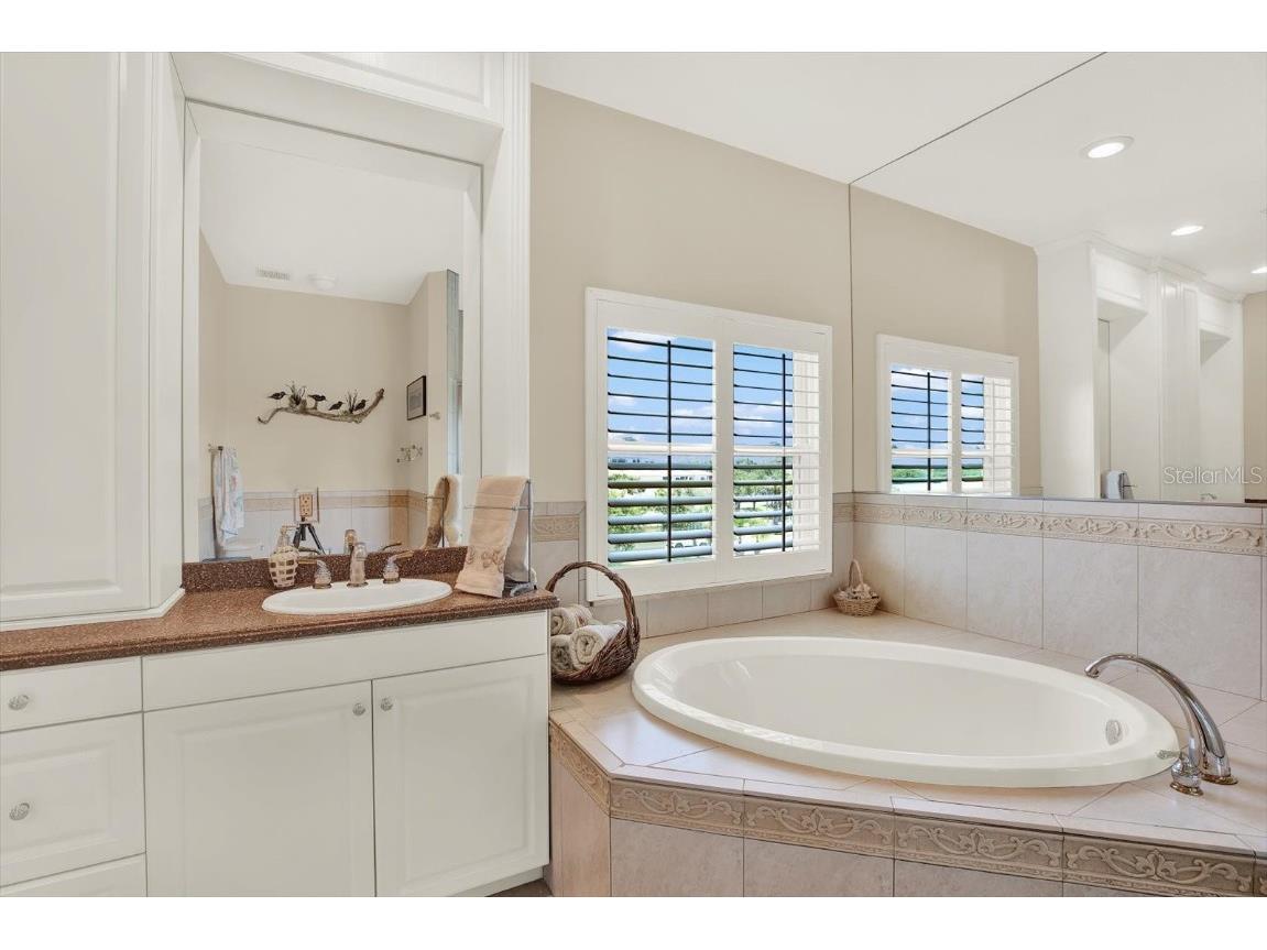 6565 99th Way N #21D Seminole FL 33708 - LONG BAYOU TB8409532 image29