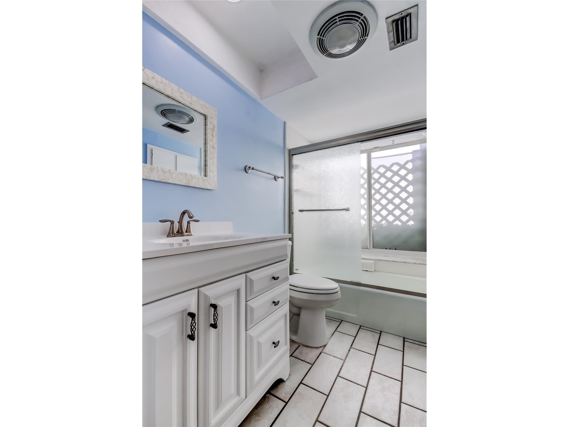 6565 Green Valley Seminole FL 33777 TB8455242 image30