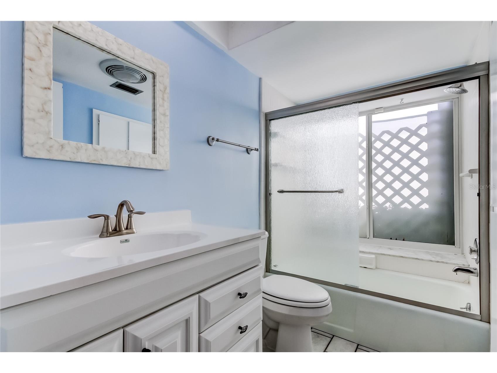 6565 Green Valley Seminole FL 33777 TB8455242 image31