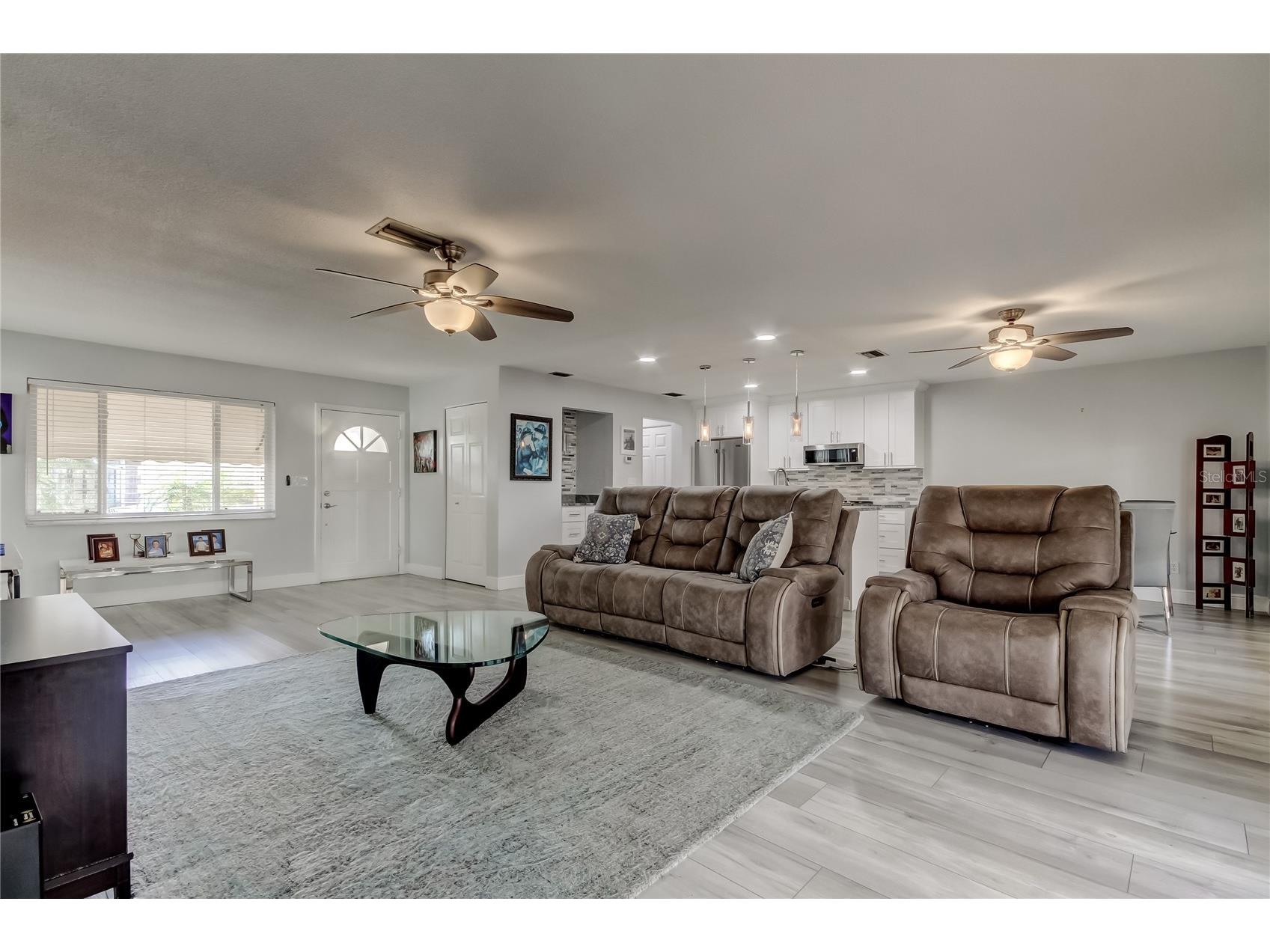 6565 Green Valley Seminole FL 33777 TB8455242 image5