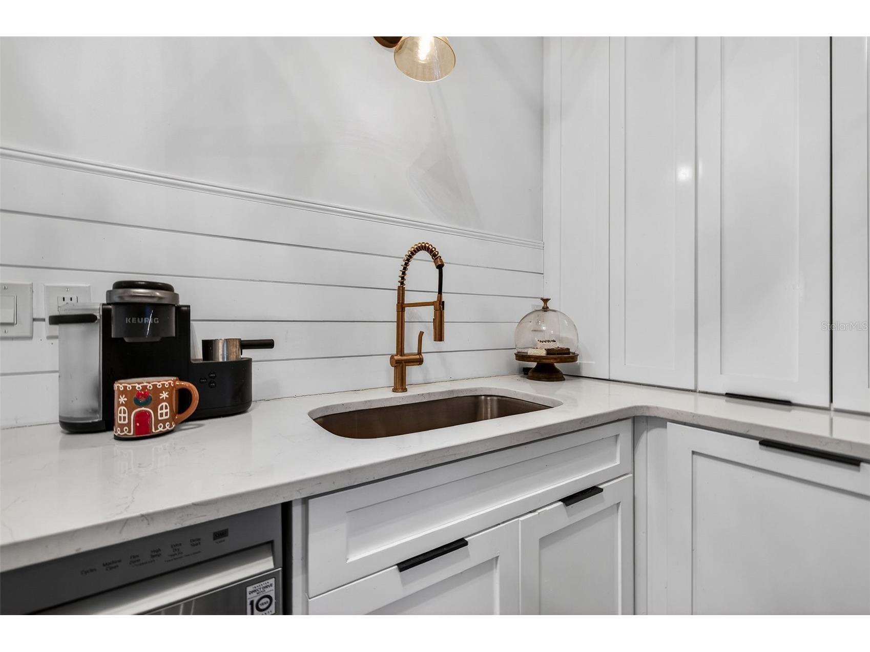 6566 1st Avenue S Saint Petersburg FL 33707 TB8488154 image14