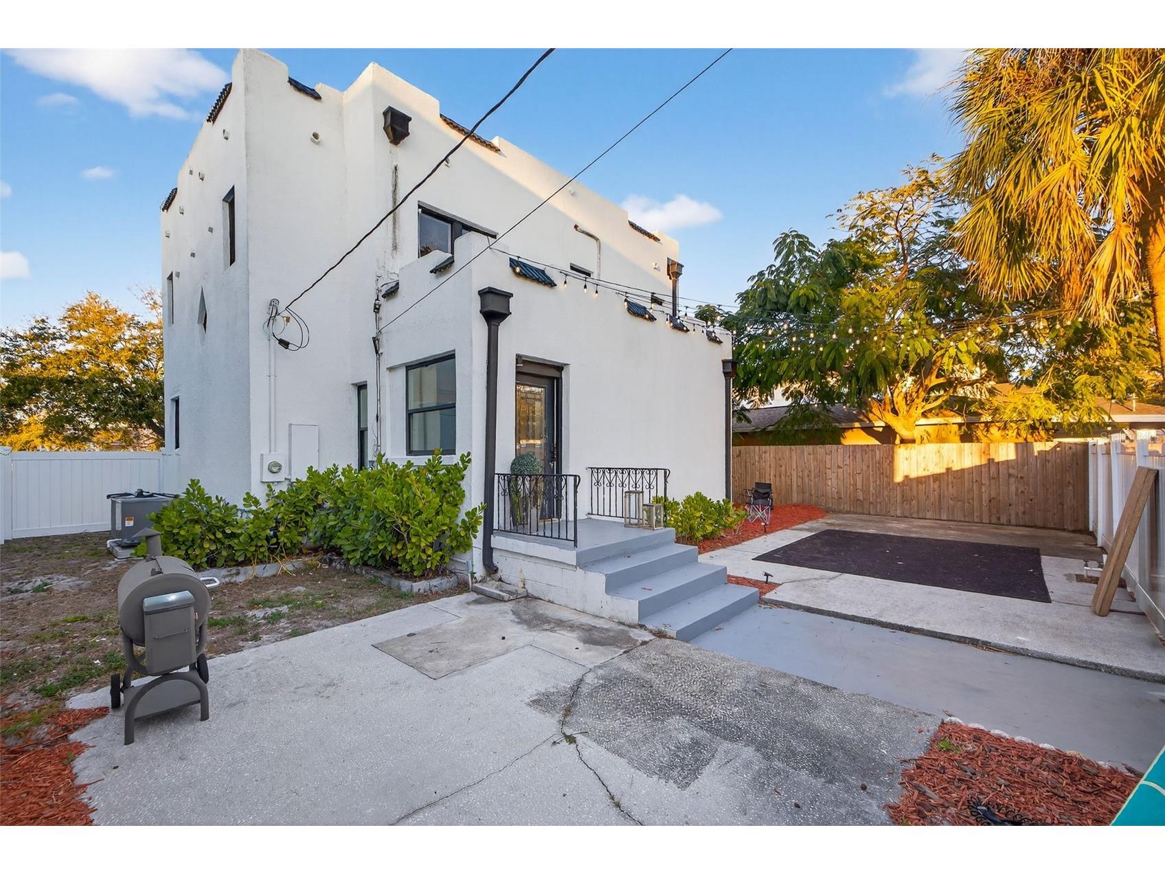 6566 1st Avenue S Saint Petersburg FL 33707 TB8488154 image39