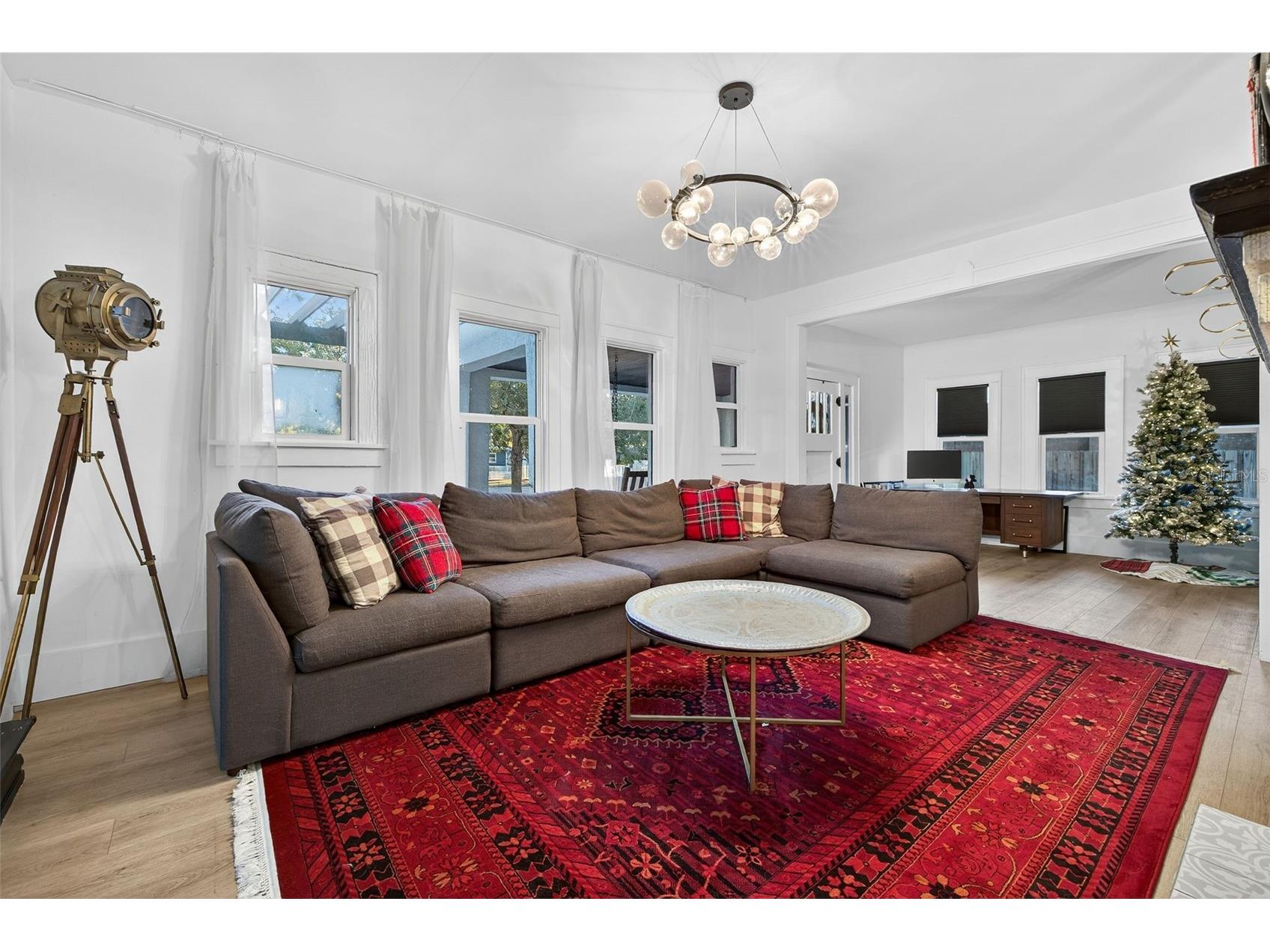 6566 1st Avenue S Saint Petersburg FL 33707 TB8488154 image8