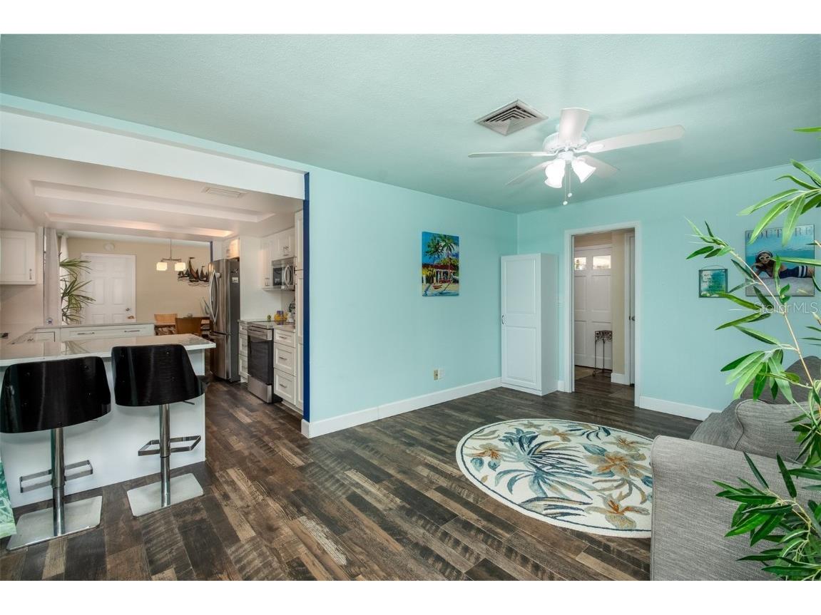 6569 Augusta Boulevard Seminole FL 33777 TB8425117 image16