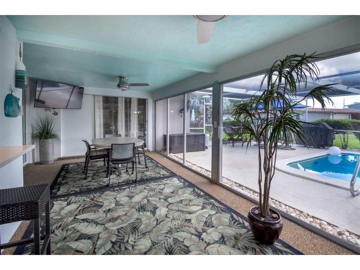 6569 Augusta Boulevard Seminole FL 33777 TB8425117 image31