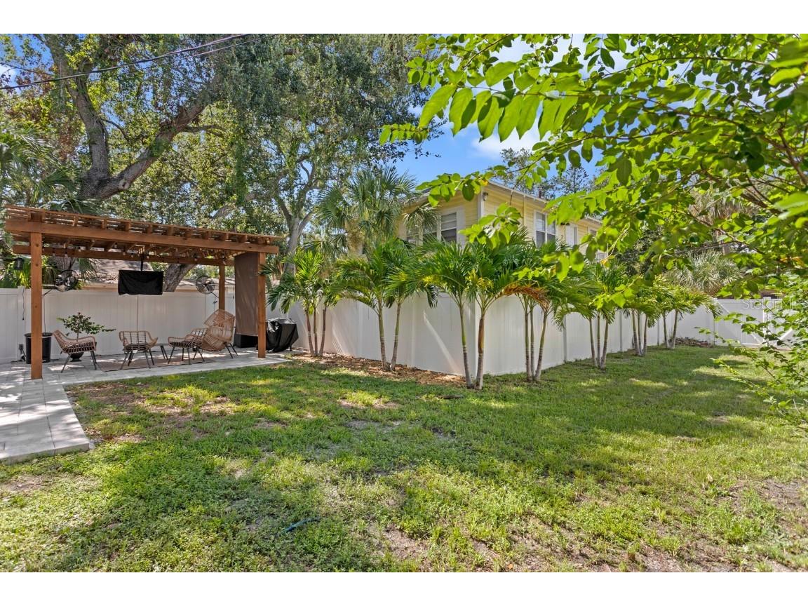 657 26th Avenue S Saint Petersburg FL 33705 TB8435823 image14