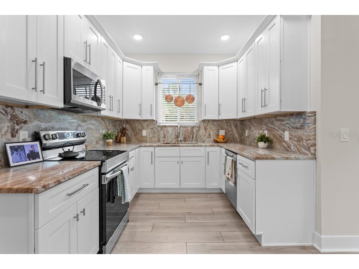 657 26th Avenue S Saint Petersburg FL 33705 TB8435823 image17