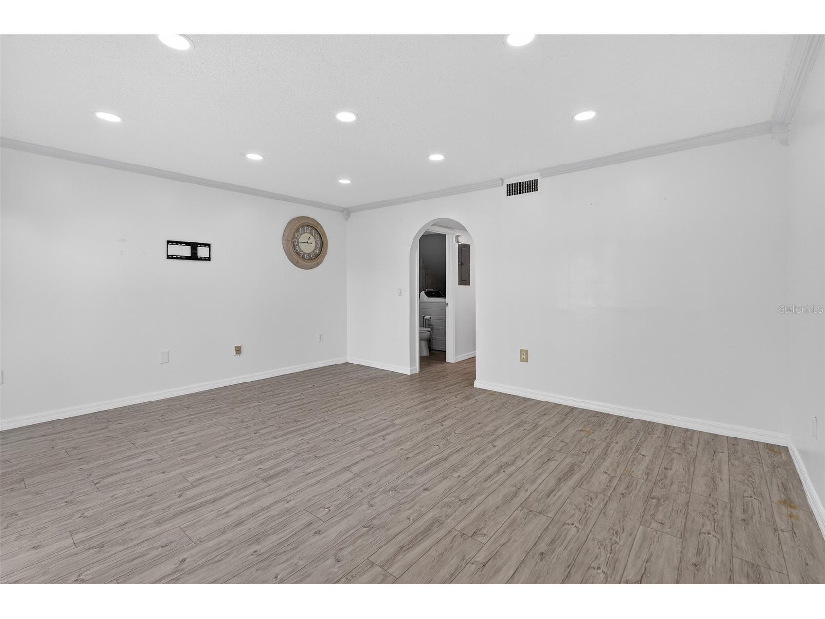 657 99th Avenue N #202 Saint Petersburg FL 33702 TB8489731 image12