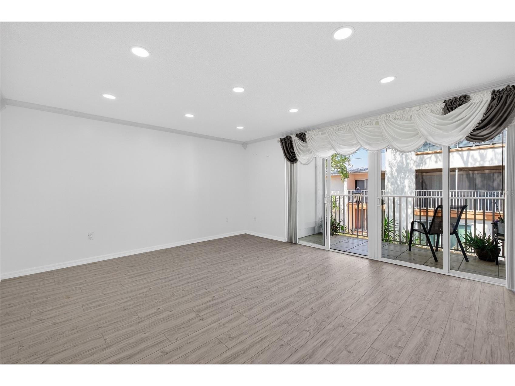 657 99th Avenue N #202 Saint Petersburg FL 33702 TB8489731 image15