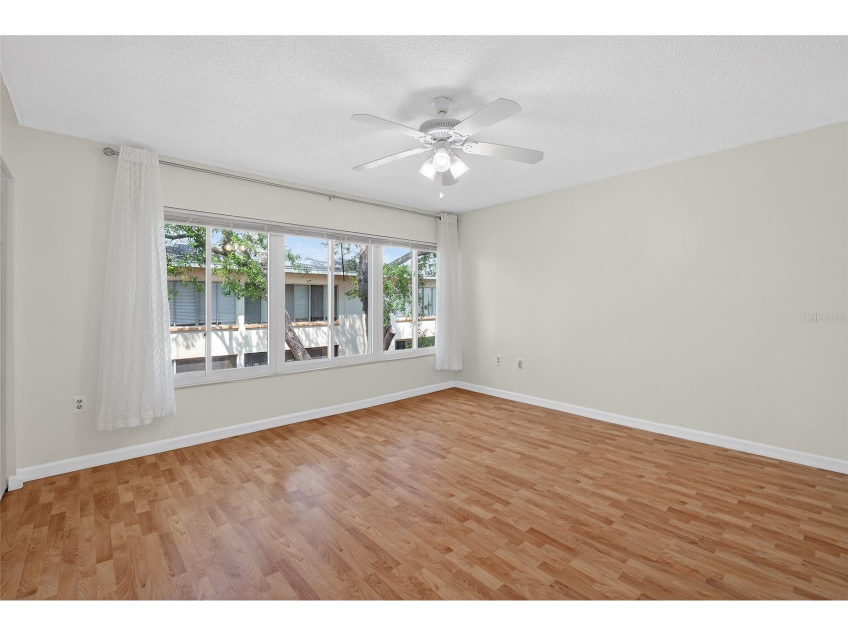 657 99th Avenue N #202 Saint Petersburg FL 33702 TB8489731 image44