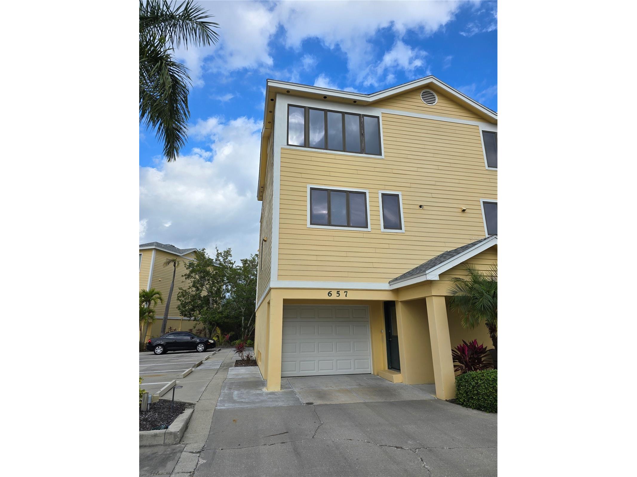 657 Cedars Court Longboat Key FL 34228 - SARASOTA BAY A4674836 image1