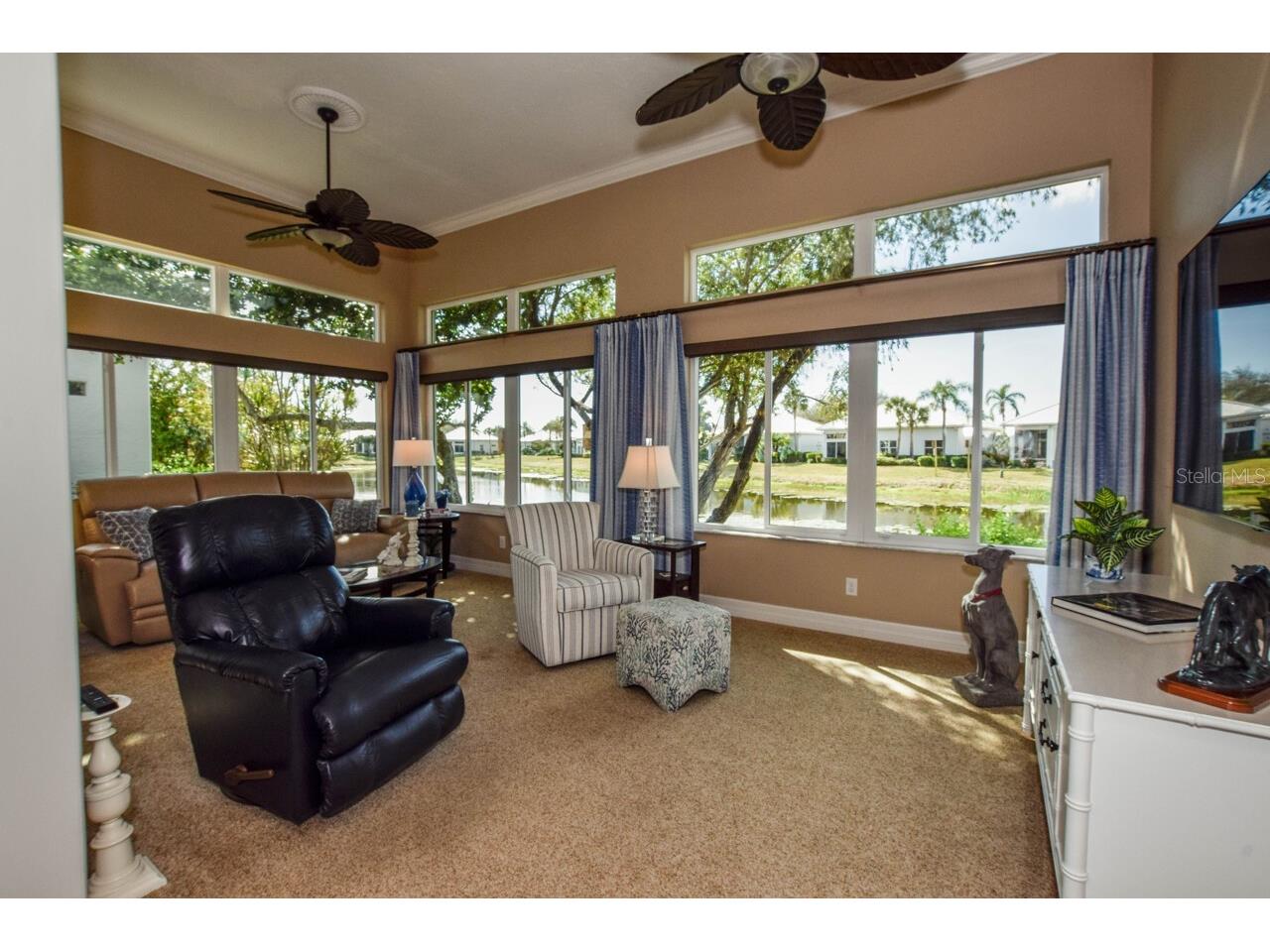 657 Crossfield Circle #6 Venice FL 34293 N6142626 image2