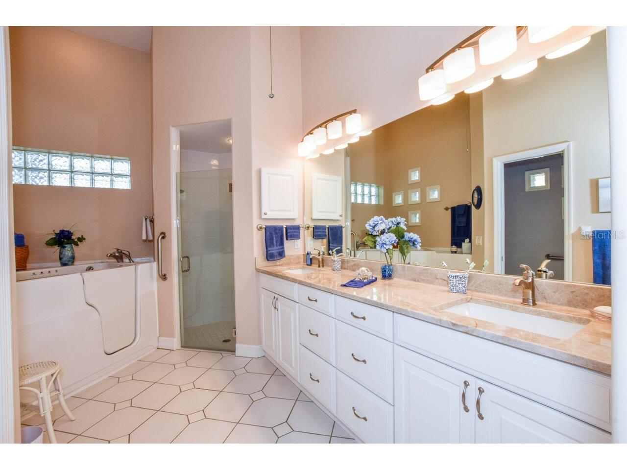 657 Crossfield Circle #6 Venice FL 34293 N6142626 image20