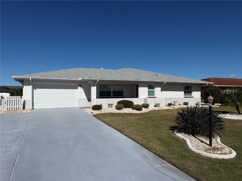 657 Fort Duquesna Drive Sun City Center FL 33573 W7881608 image1