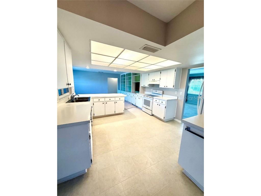 657 Fort Duquesna Drive Sun City Center FL 33573 W7881608 image9