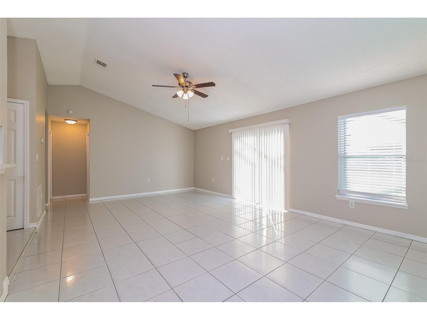 657 Koala Court Kissimmee FL 34759 O6389933 image2
