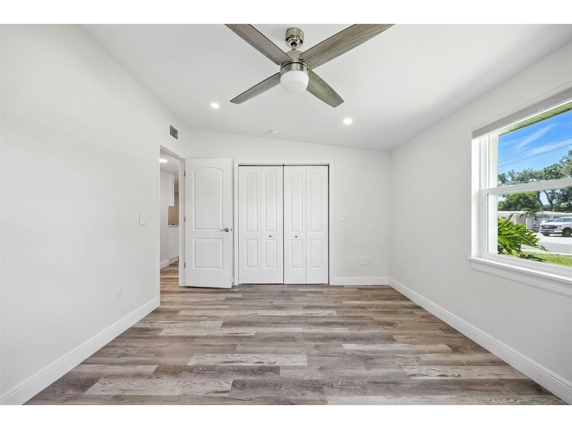 657 Laura Lane Dunedin FL 34698 TB8409793 image22