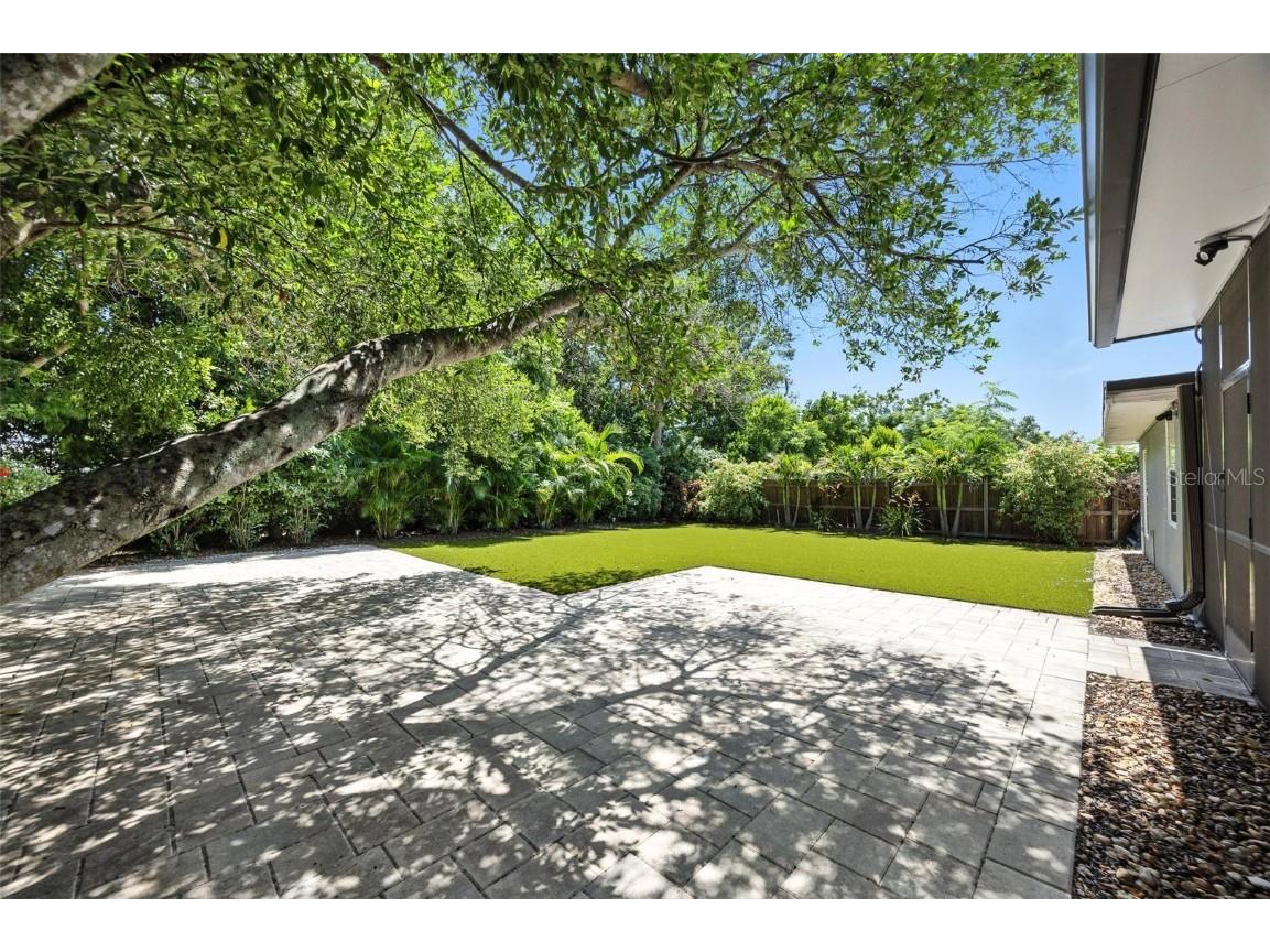 657 Laura Lane Dunedin FL 34698 TB8409793 image28