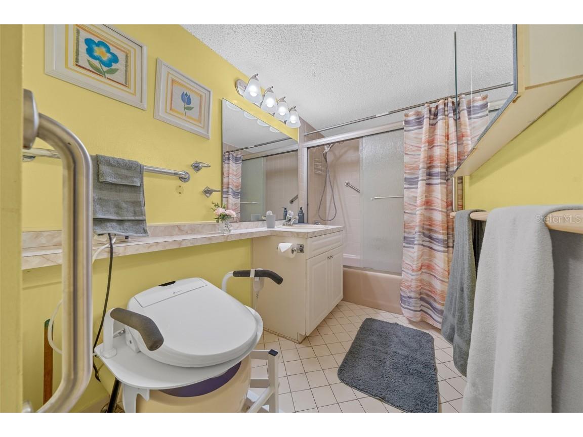 657 Midway Drive #A Ocala FL 34472 - LAKE SPARKLE OM697077 image28