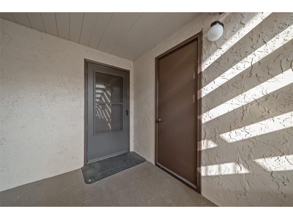 657 Midway Drive #A Ocala FL 34472 - LAKE SPARKLE OM697077 image4