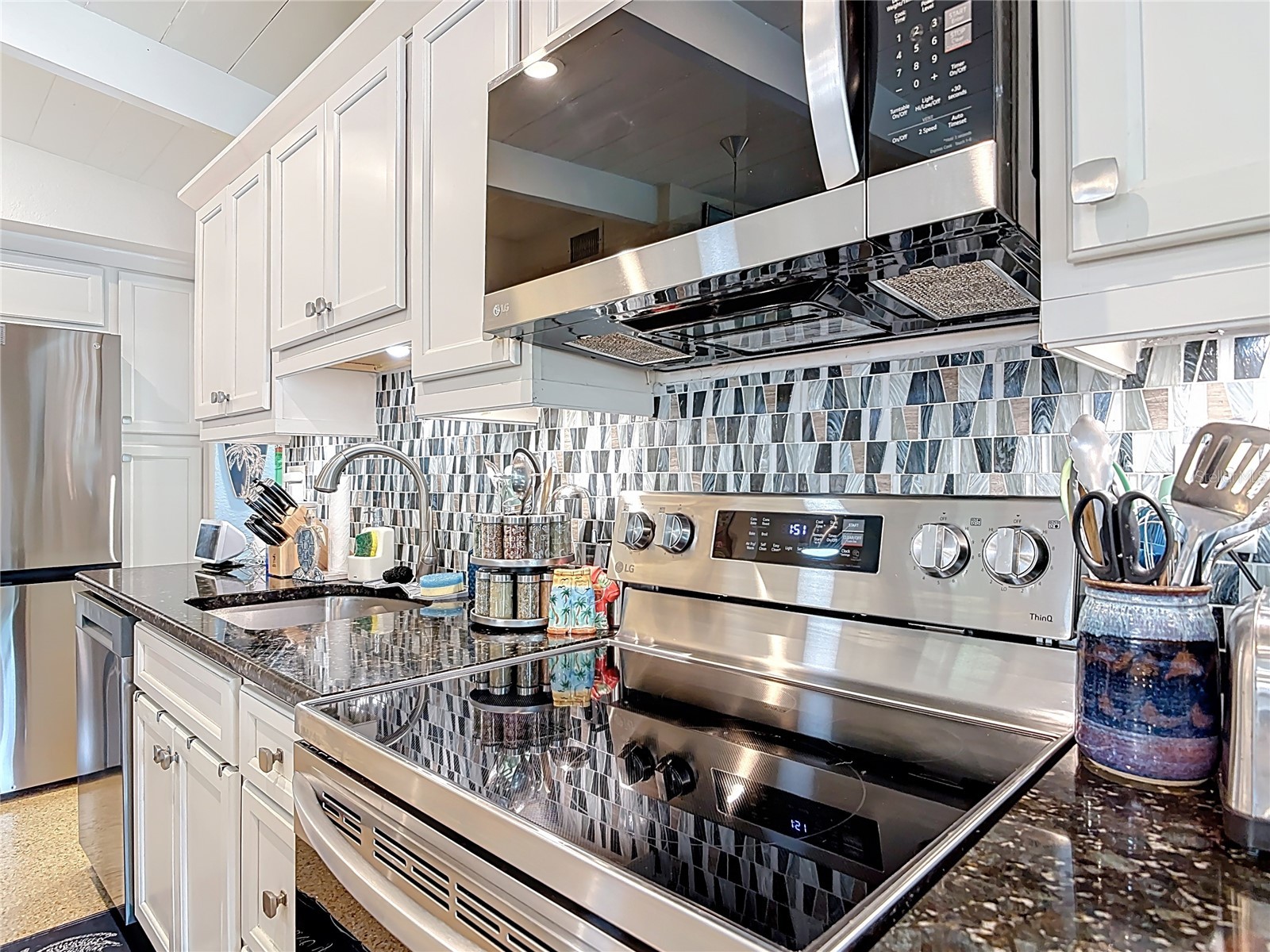 657 S Pine Street New Smyrna Beach FL 32169 NS1085365 image8