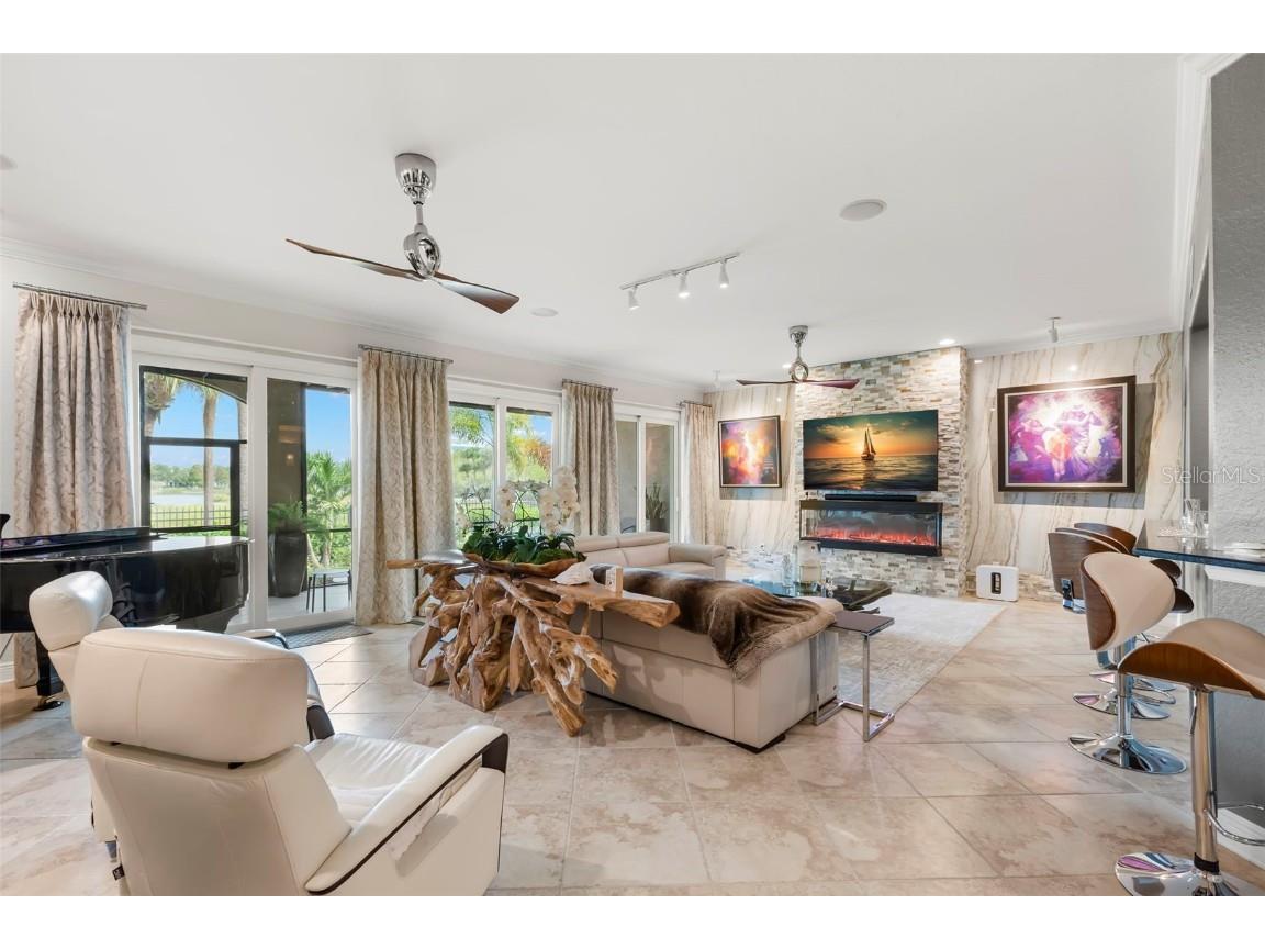 657 Saxony Boulevard Saint Petersburg FL 33716 TB8440826 image17