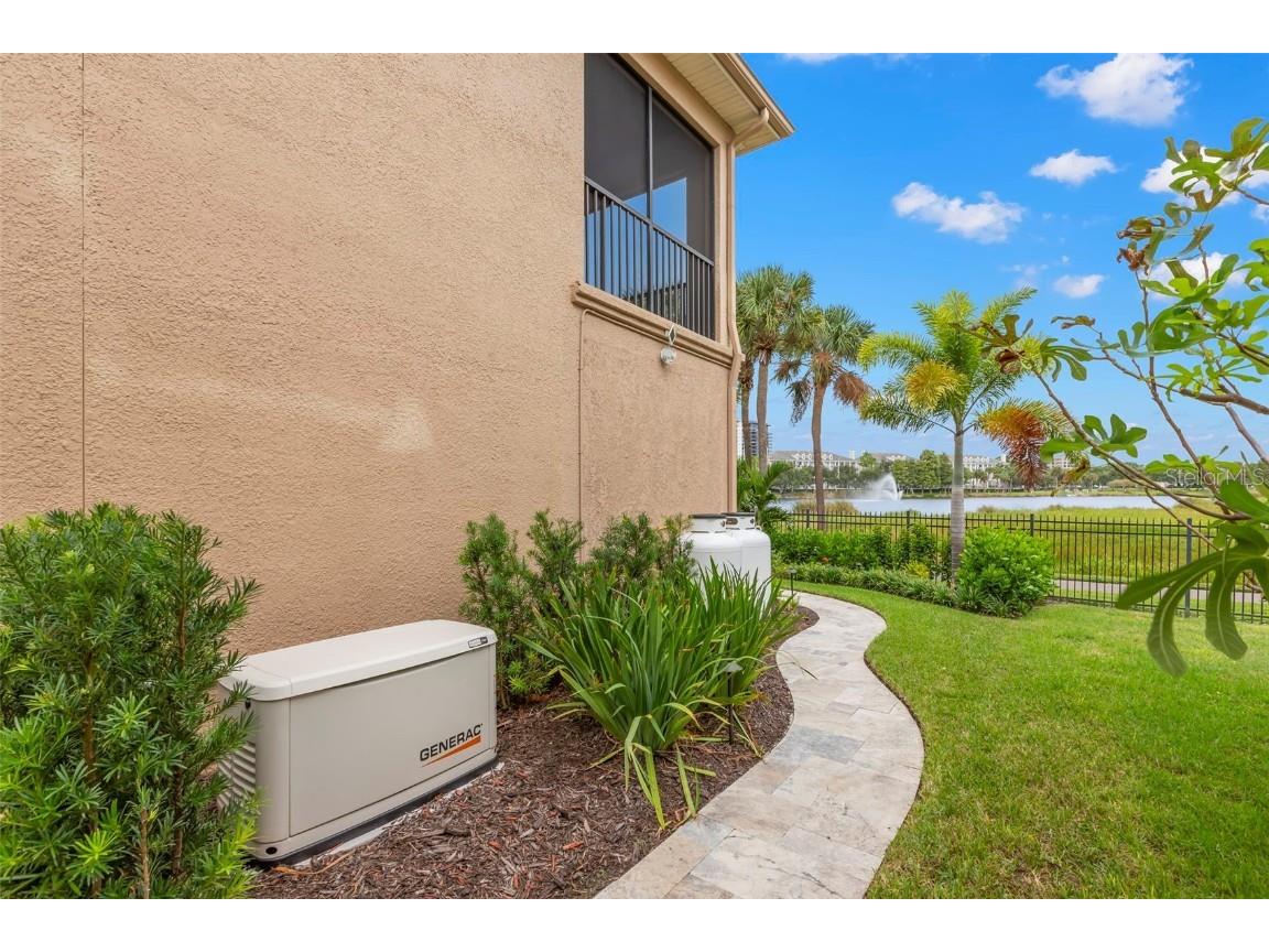 657 Saxony Boulevard Saint Petersburg FL 33716 TB8440826 image26