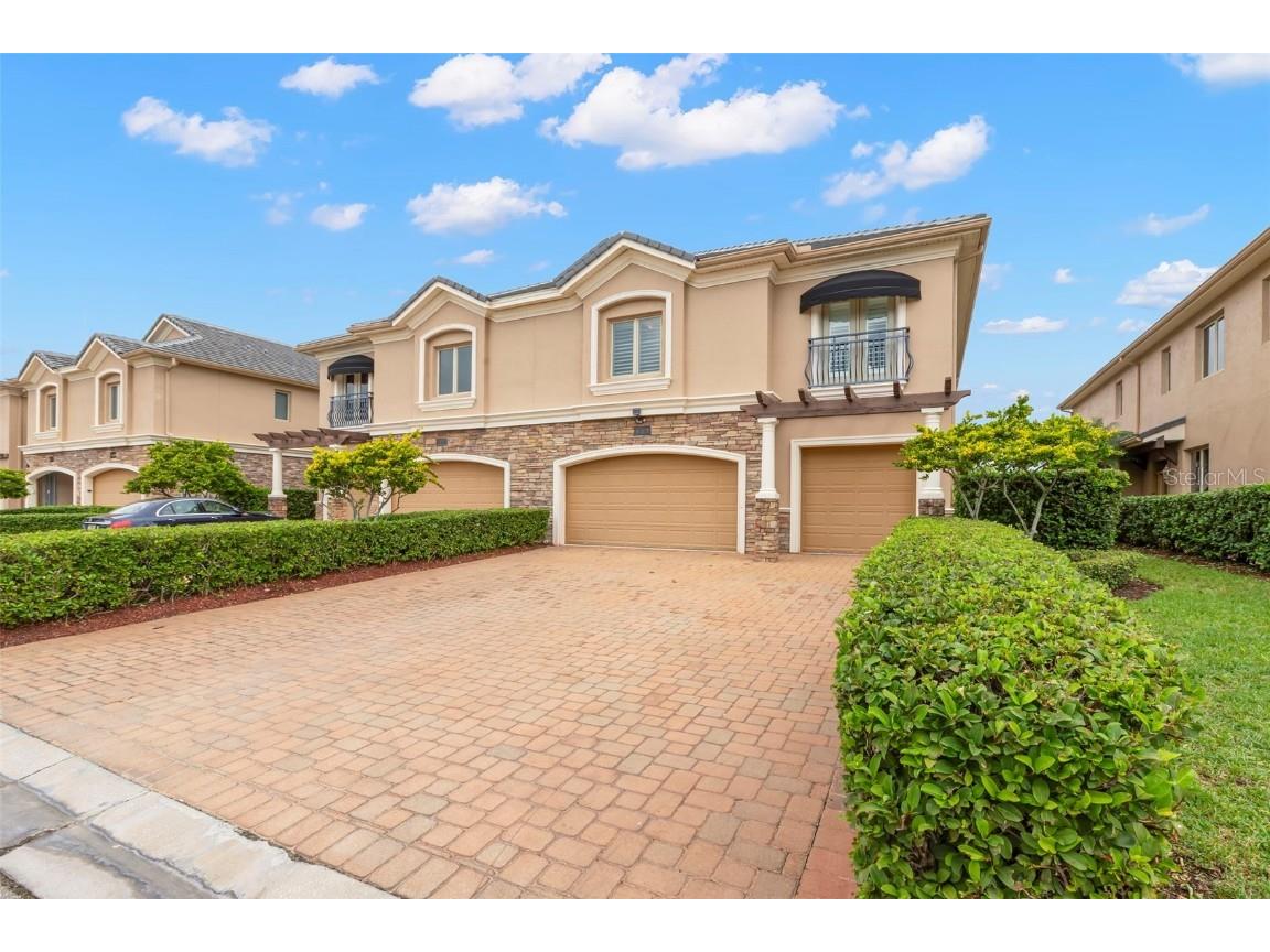 657 Saxony Boulevard Saint Petersburg FL 33716 TB8440826 image3