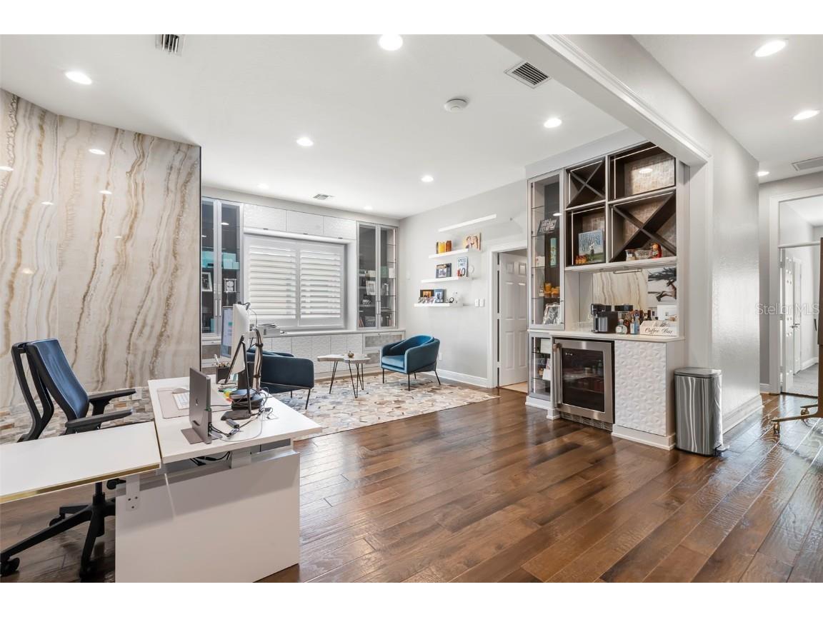 657 Saxony Boulevard Saint Petersburg FL 33716 TB8440826 image36